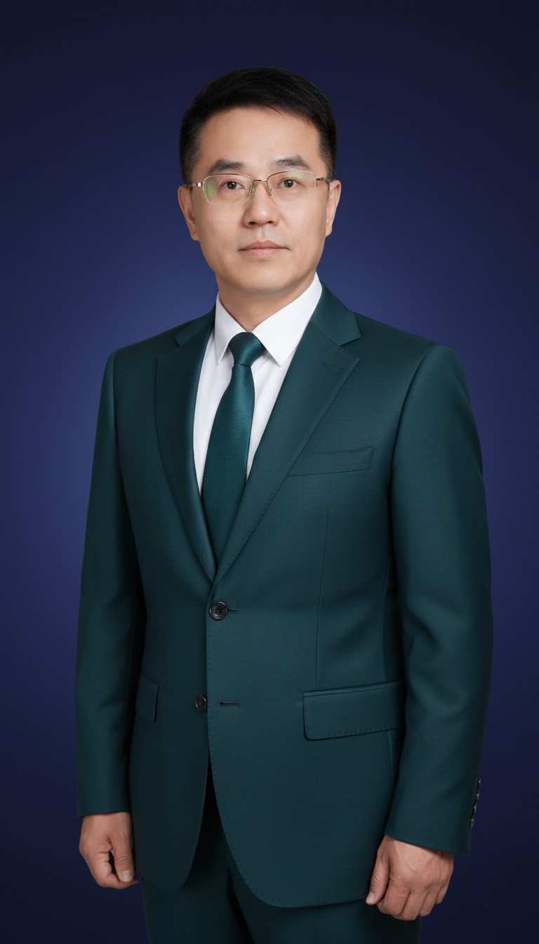 Господин Пын Ган — глава завода